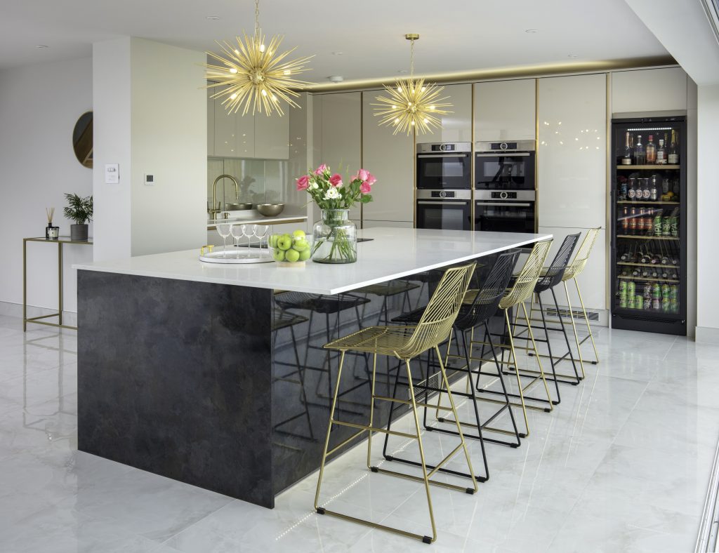 Full Kitchen Island​